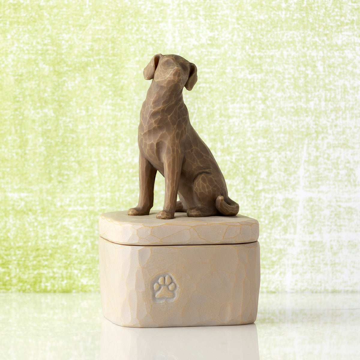 Willow Tree Love my Dog (dark) Keepsake Box, 3"w x 3.25”d hand-painted resin box with 3.4”H carved figure of golden dog affixed to lid, in front of lime green painting